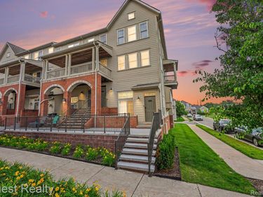 168 Amys Walk Walk, Auburn Hills, Mi 48326