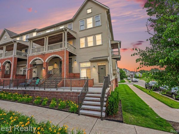 168 Amys Walk Walk, Auburn Hills, Mi 48326