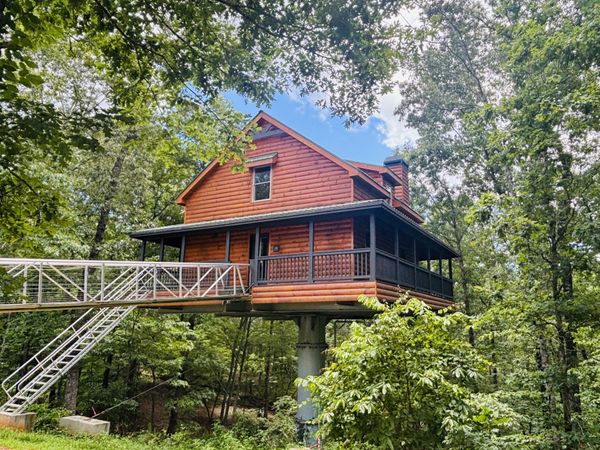 185 Walnut Ridge Drive, Cleveland, GA 30528