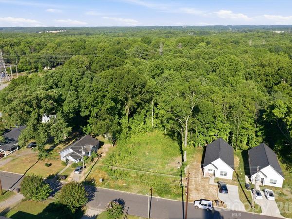 1318 7th Street , Statesville, NC 28677