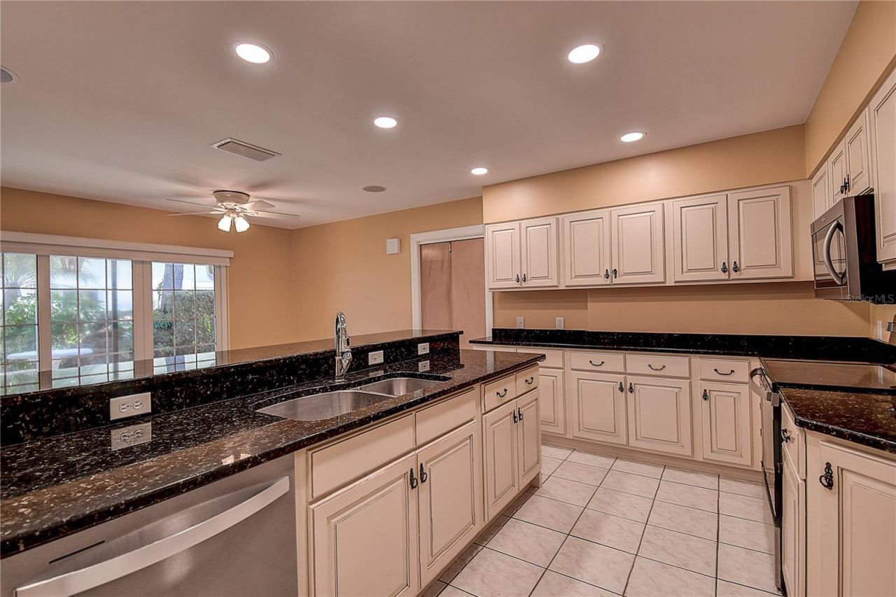 1247 Monticello Boulevard N, Saint Petersburg, FL 33703 Photo