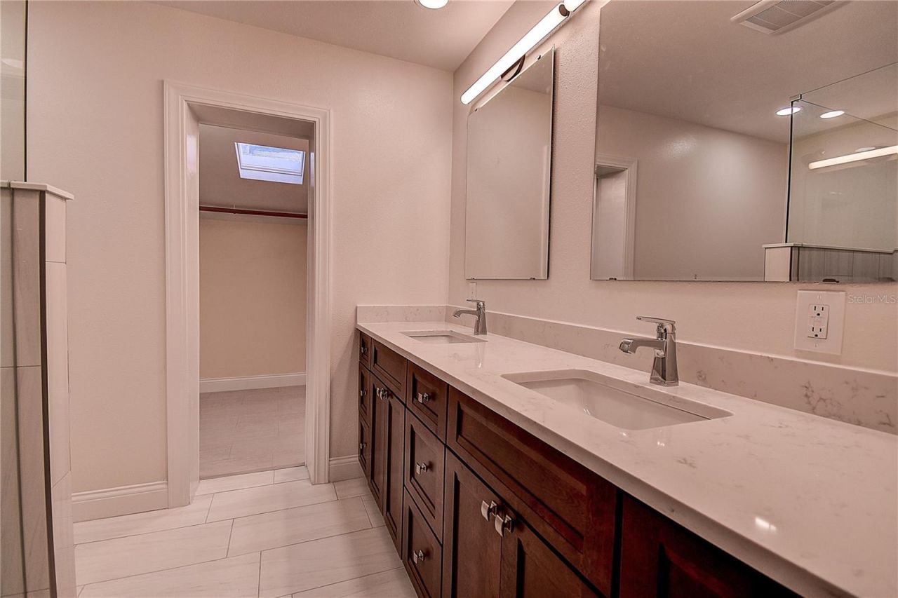 1247 Monticello Boulevard N, Saint Petersburg, FL 33703 Photo