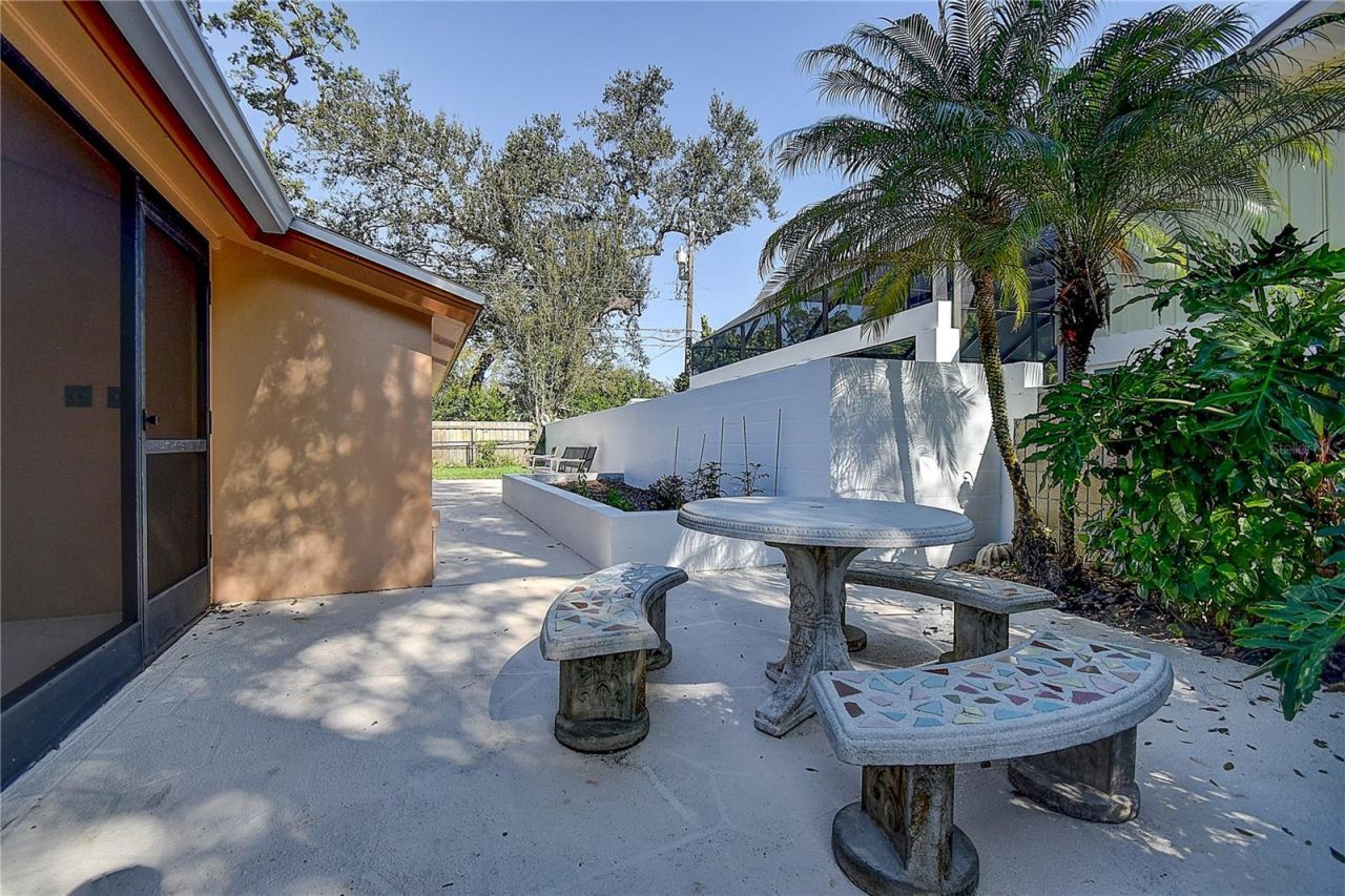 1247 Monticello Boulevard N, Saint Petersburg, FL 33703 Photo