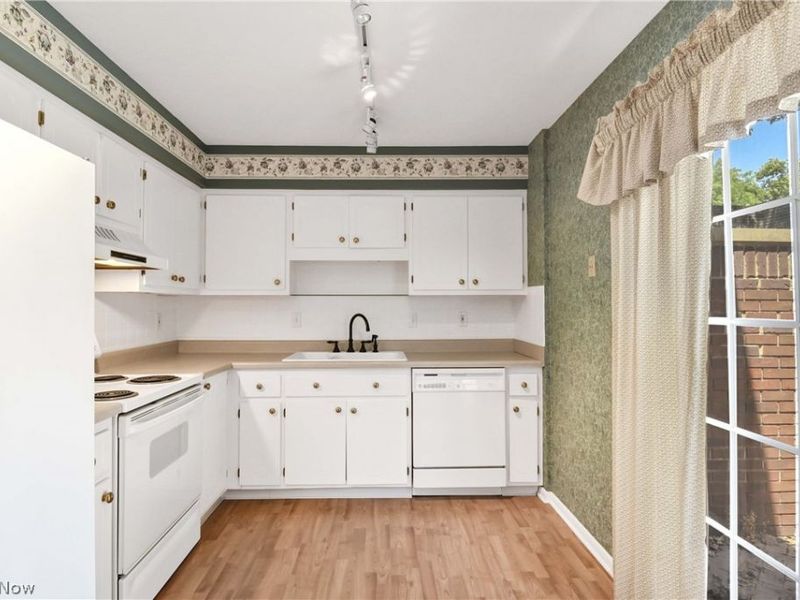 3719 Addington Court, Unit N183, Fairview Park, OH 44126 Photo 13