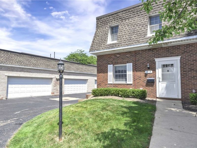 3719 Addington Court, Unit N183, Fairview Park, OH 44126 Photo 2