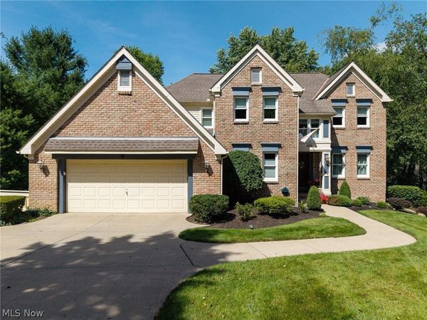 614 Red Rock Drive , Wadsworth, OH 44281