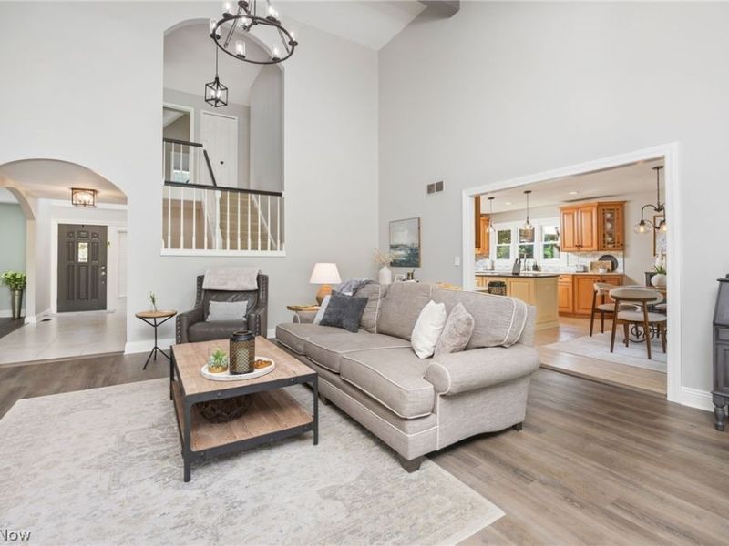 614 Red Rock Drive, Wadsworth, OH 44281 Photo 12