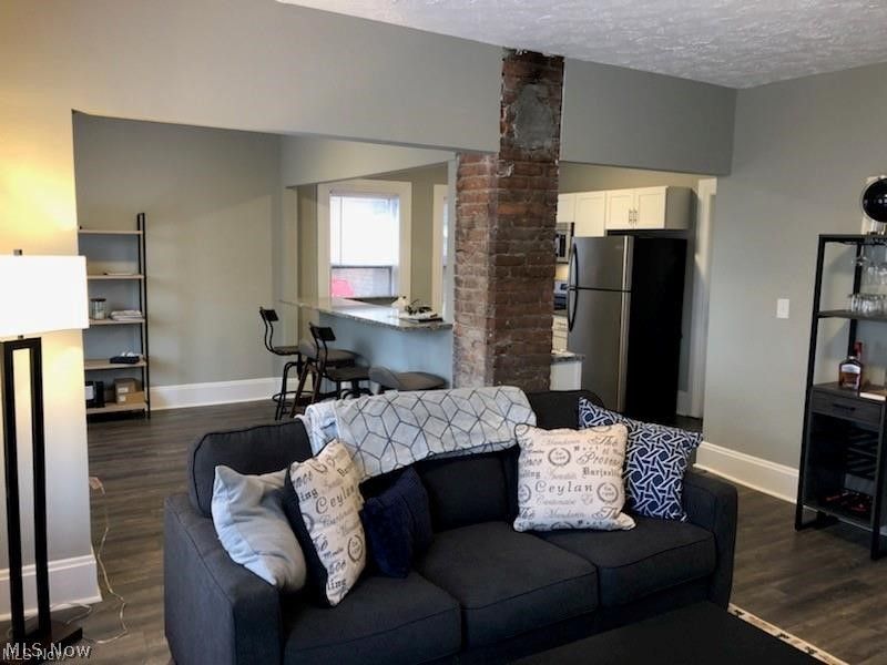 1387 W 69th Street, Unit 4, Cleveland, OH 44102 Photo 3