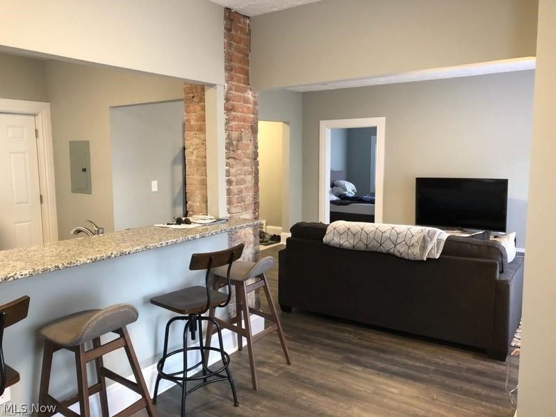 1387 W 69th Street, Unit 4, Cleveland, OH 44102 Photo 4