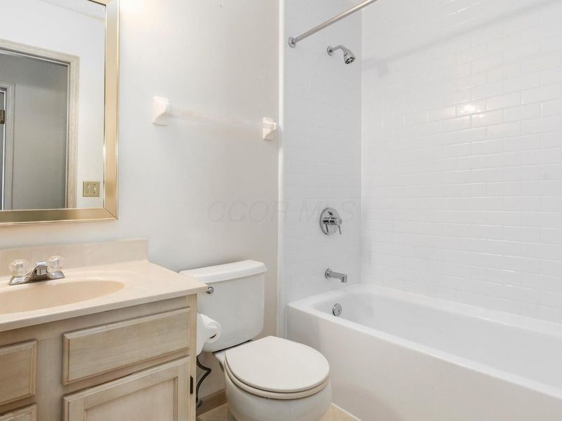 6720 Jennyann Way, Canal Winchester, OH 43110 Photo 19