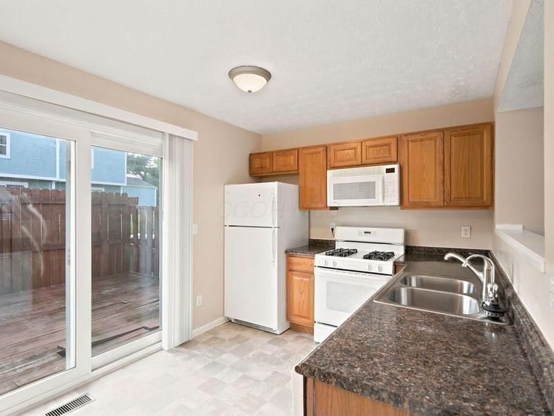 910 Annagladys Drive, Unit G2, Columbus, OH 43085 Photo 7