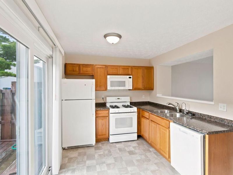 910 Annagladys Drive, Unit G2, Columbus, OH 43085 Photo 8