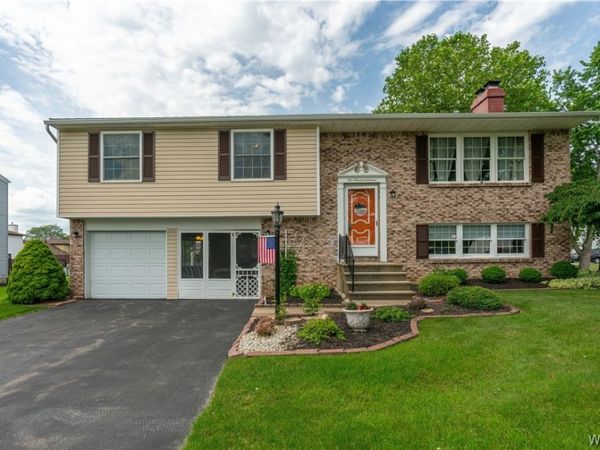 116 Roycroft Drive, Orchard Park, NY 14224