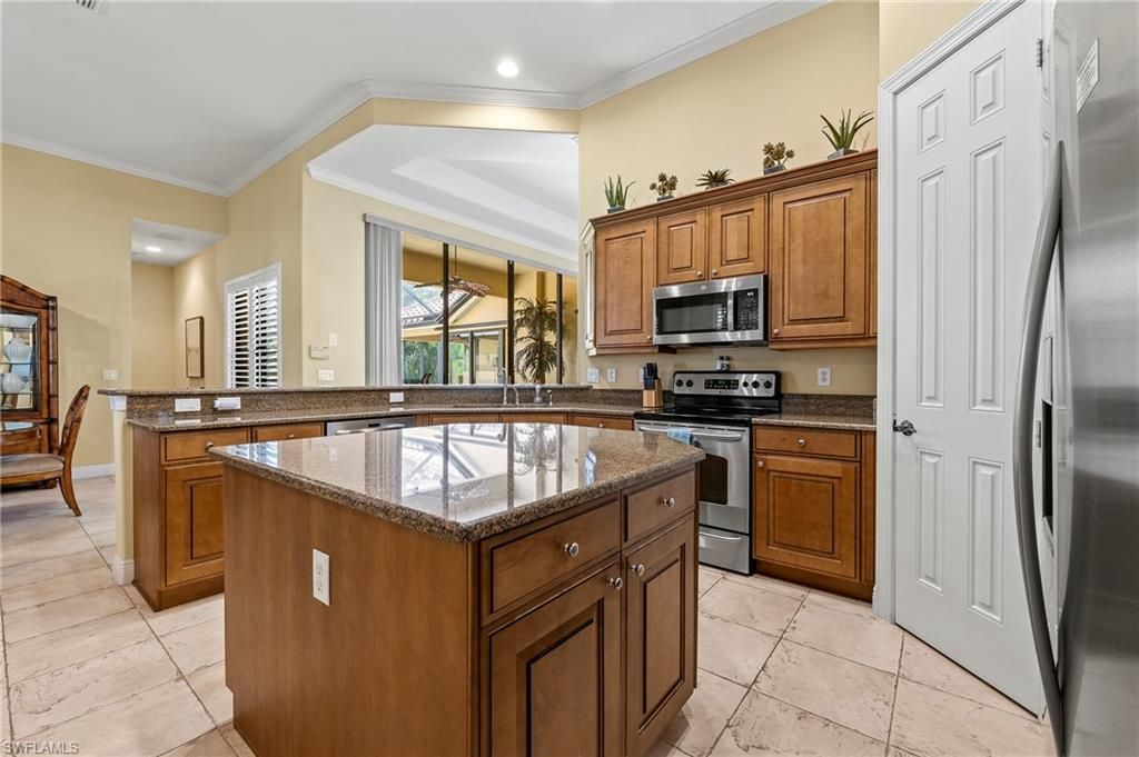 975 Tivoli Ct, Naples, FL 34104 Photo