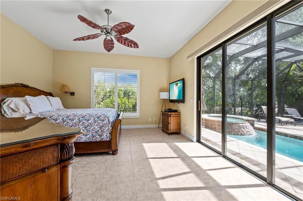 975 Tivoli Ct, Naples, FL 34104 Photo