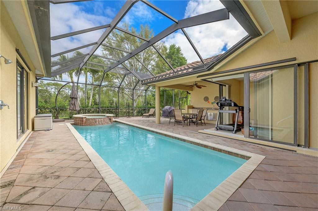 975 Tivoli Ct, Naples, FL 34104 Photo