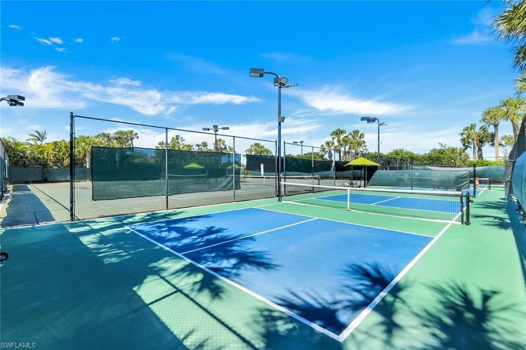 9250 Shadow Oak Ln, Naples, FL 34120 Photo