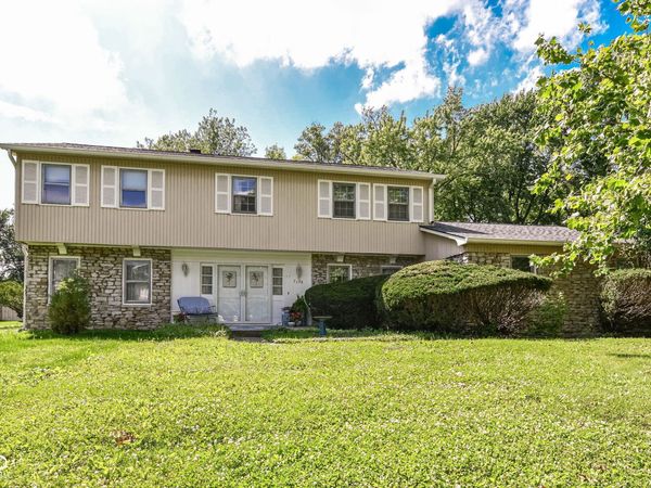 7138 Moorgate Road, Indianapolis, IN 46250