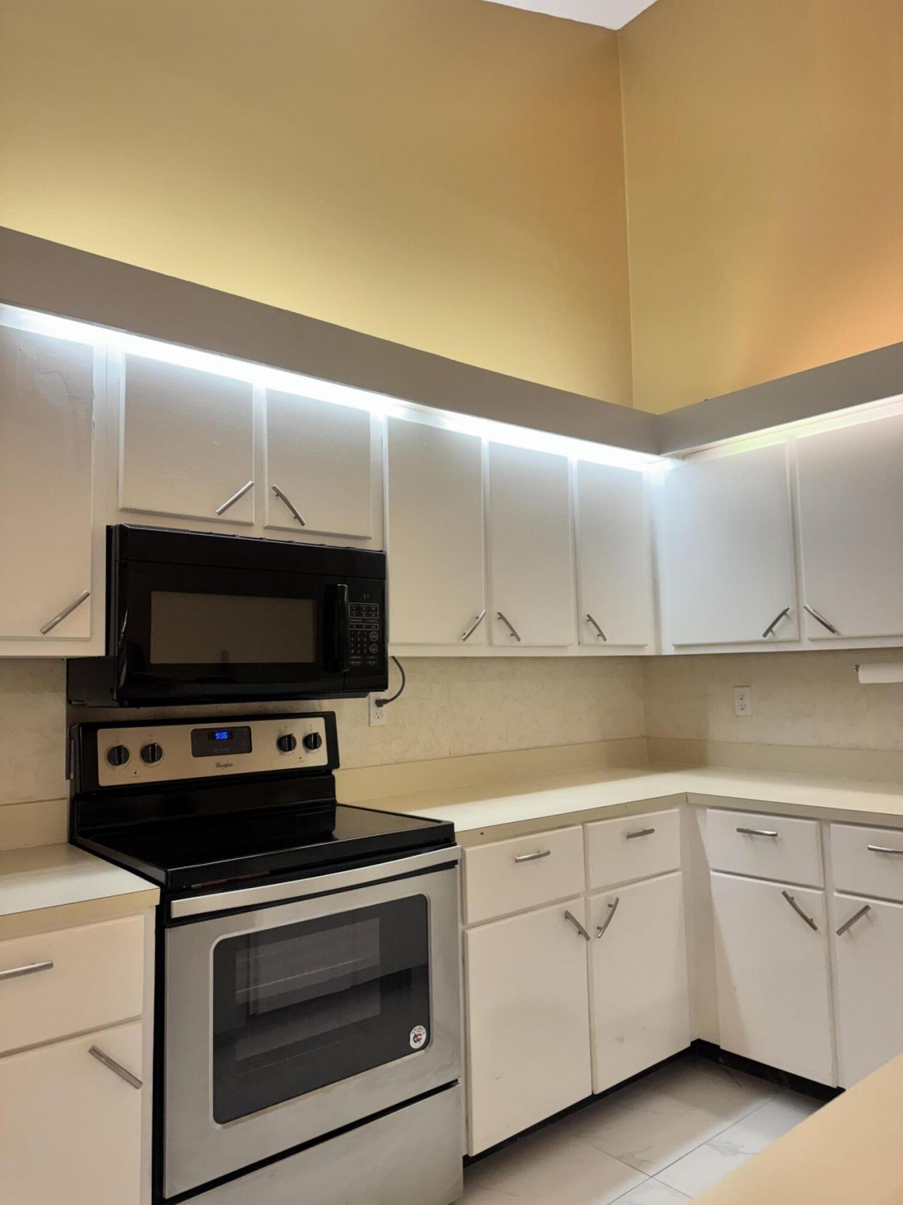 1051 Summit Place Circle, Unit D, West Palm Beach, FL 33415 Photo
