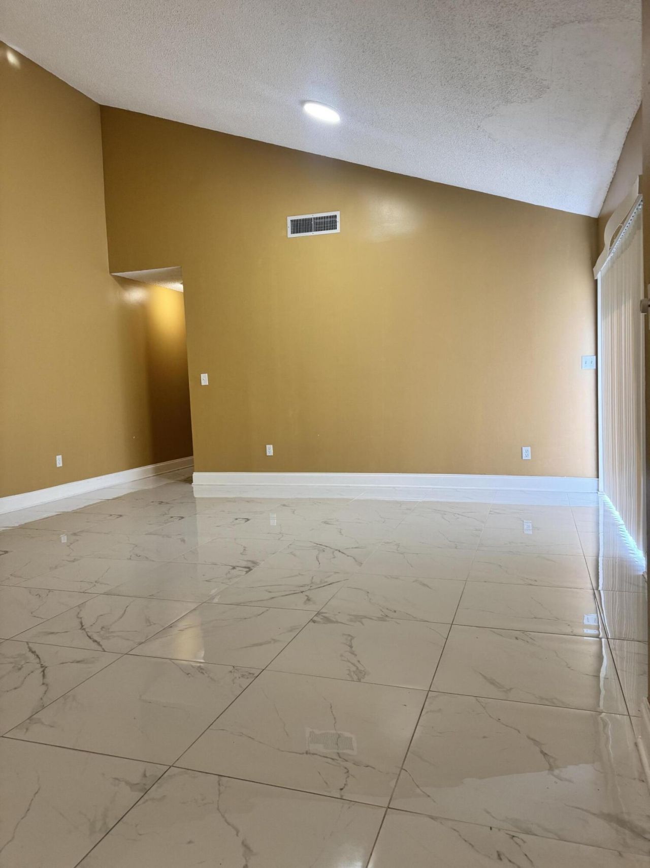 1051 Summit Place Circle, Unit D, West Palm Beach, FL 33415 Photo