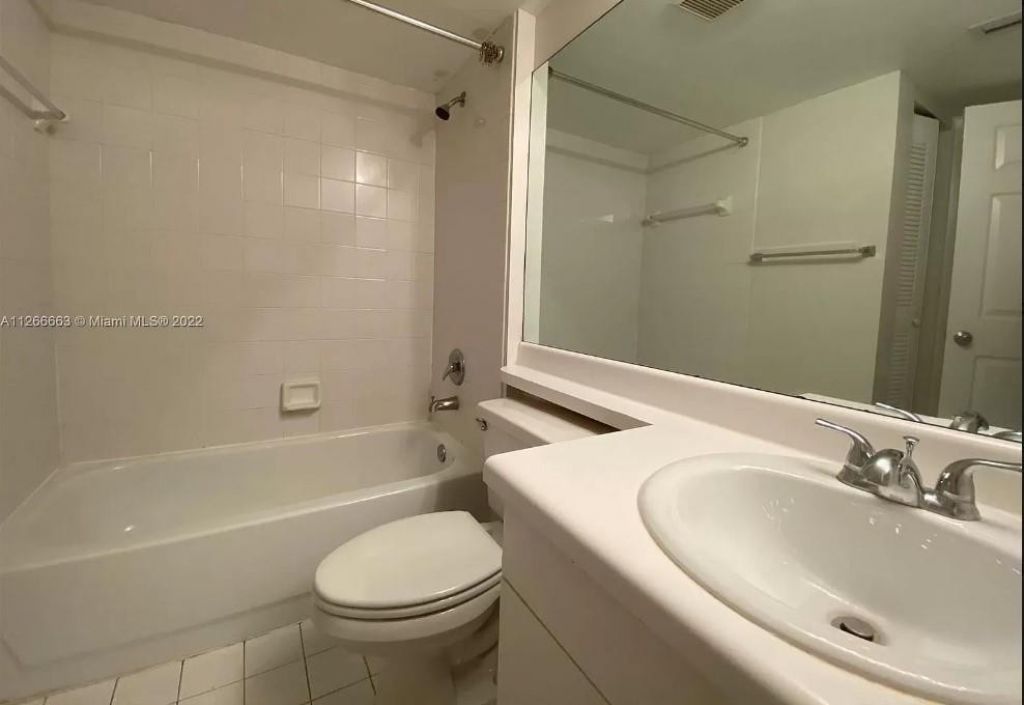 2600 S University Drive, Unit 207, Davie, FL 33328 Photo
