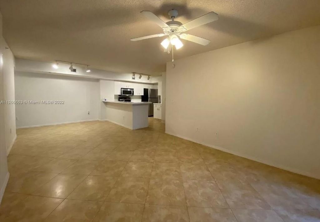 2600 S University Drive, Unit 207, Davie, FL 33328 Photo