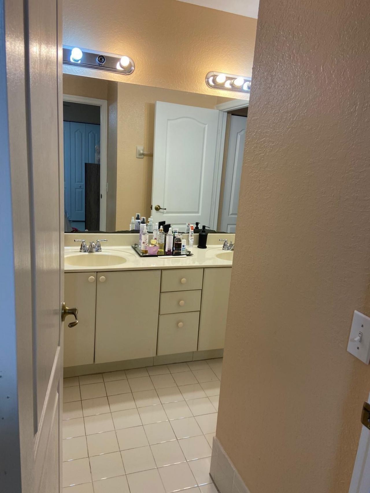 8752 NW 107th Terrace, Unit 8752, Hialeah Gardens, FL 33018 Photo