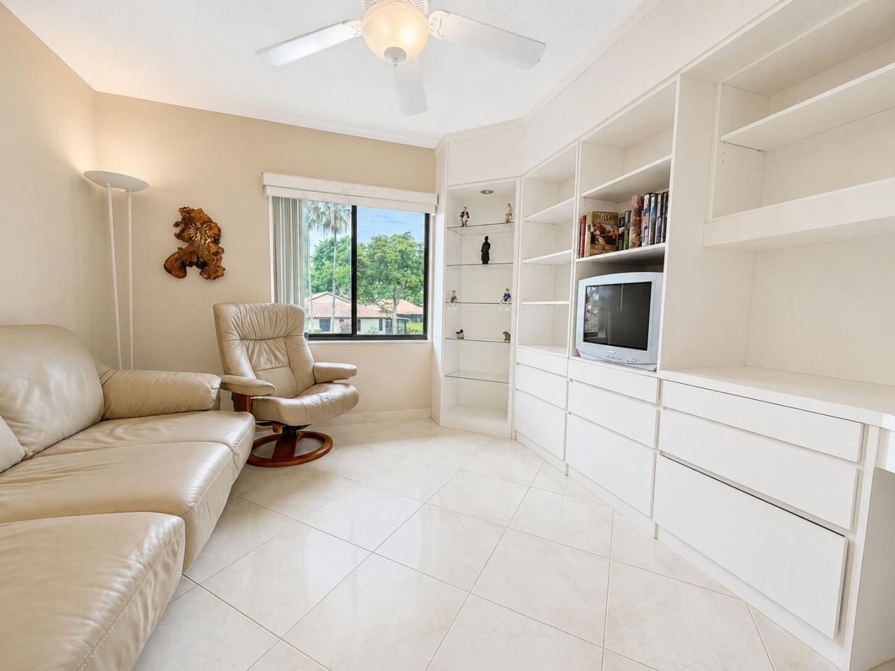 10592 Tropic Palm Avenue, Unit 202, Boynton Beach, FL 33437 Photo