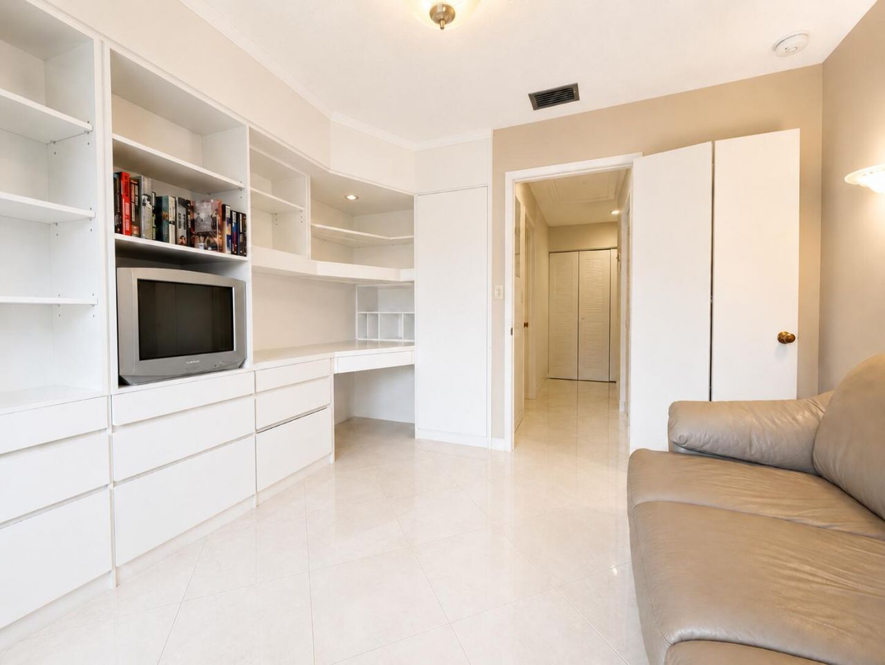 10592 Tropic Palm Avenue, Unit 202, Boynton Beach, FL 33437 Photo