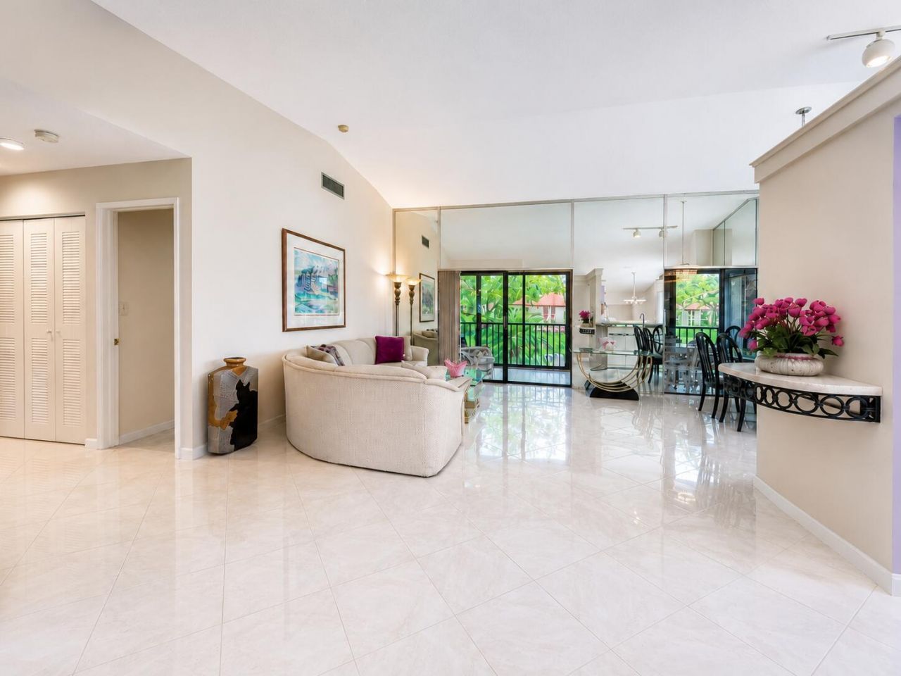 10592 Tropic Palm Avenue, Unit 202, Boynton Beach, FL 33437 Photo