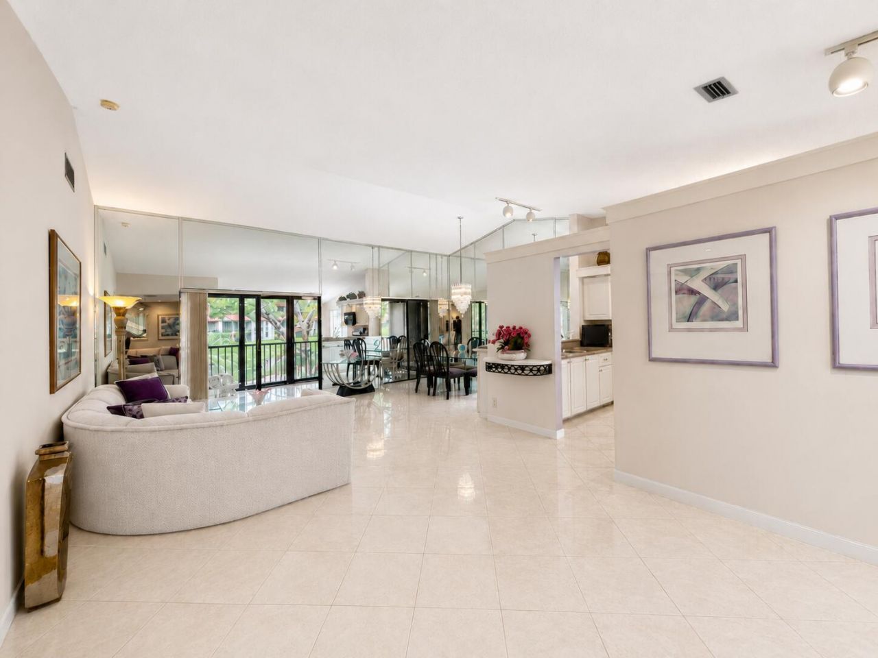 10592 Tropic Palm Avenue, Unit 202, Boynton Beach, FL 33437 Photo