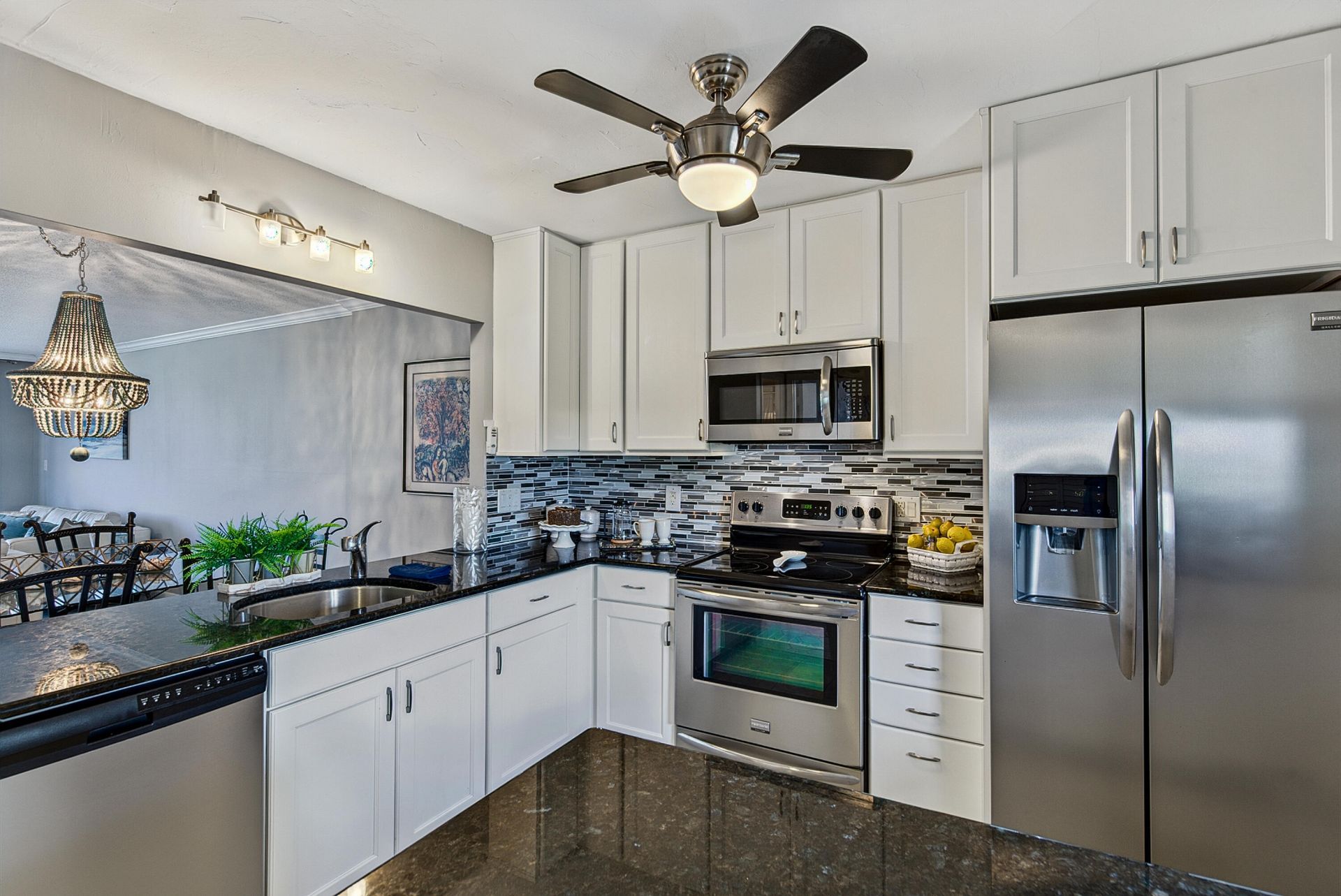 4800 Bayview Drive, Unit 402, Fort Lauderdale, FL 33308 Photo