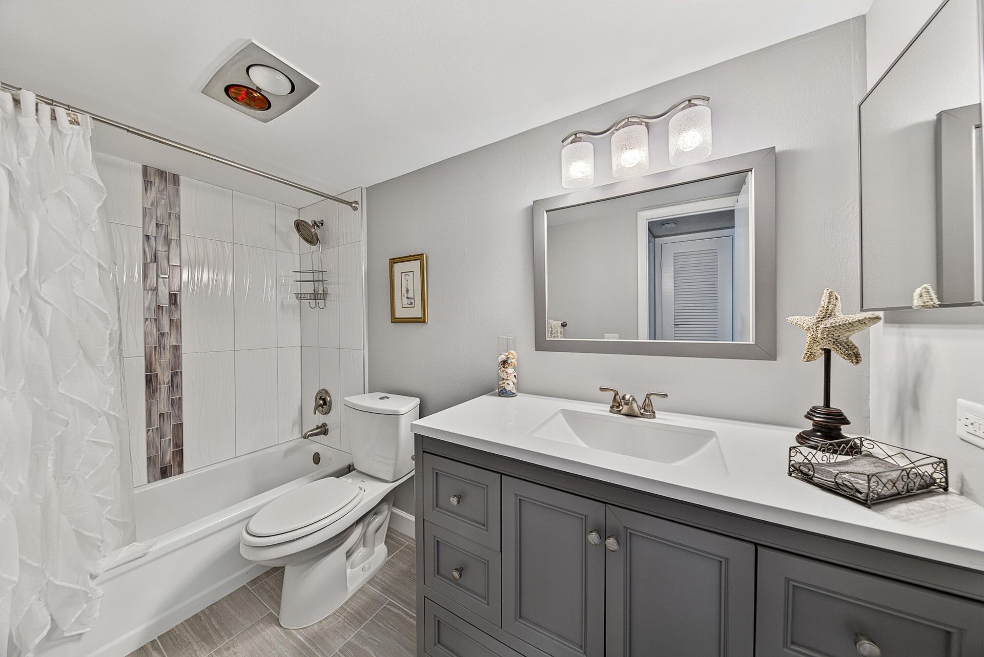 4800 Bayview Drive, Unit 402, Fort Lauderdale, FL 33308 Photo