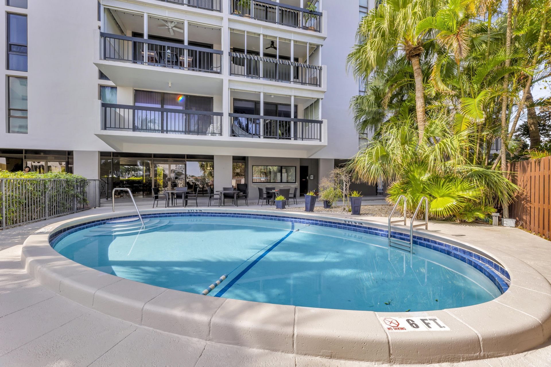 4800 Bayview Drive, Unit 402, Fort Lauderdale, FL 33308 Photo