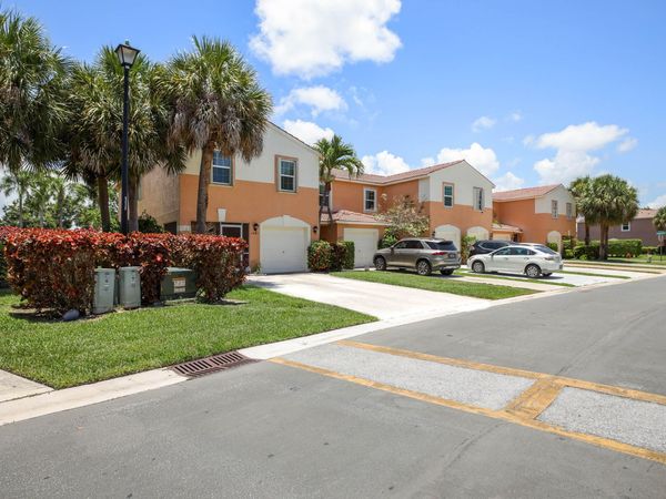 6881 Willow Creek Run, Greenacres, FL 33463