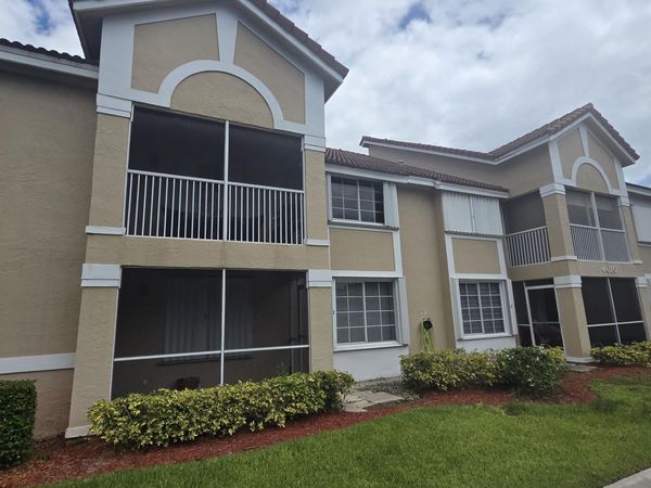 4610 W Mcnab Road, Unit D1, Pompano Beach, FL 33069