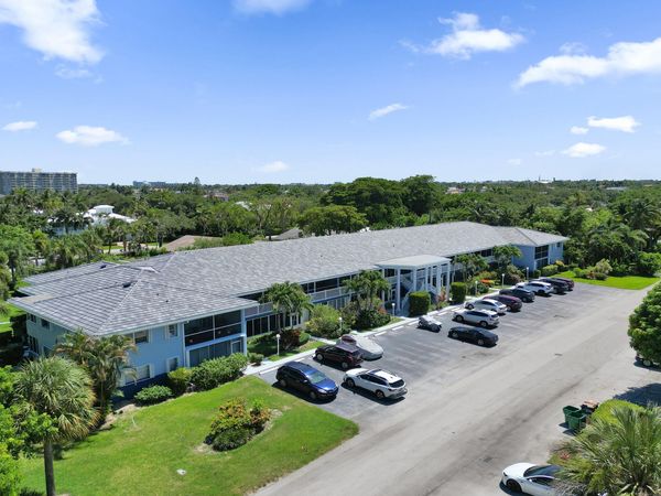 2734 NE 27th Court, Unit 17, Lighthouse Point, FL 33064