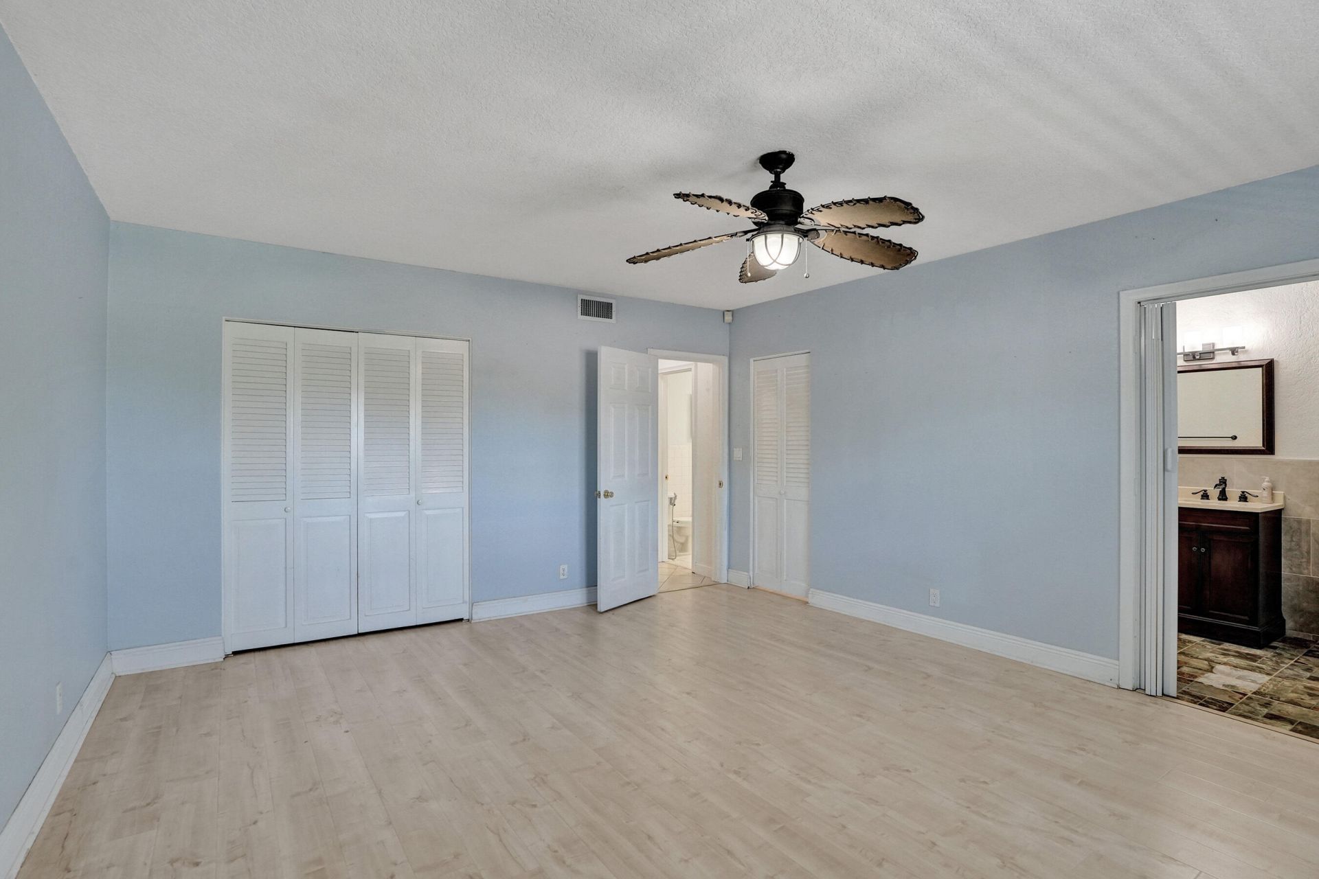 2734 NE 27th Court, Unit 17, Lighthouse Point, FL 33064 Photo