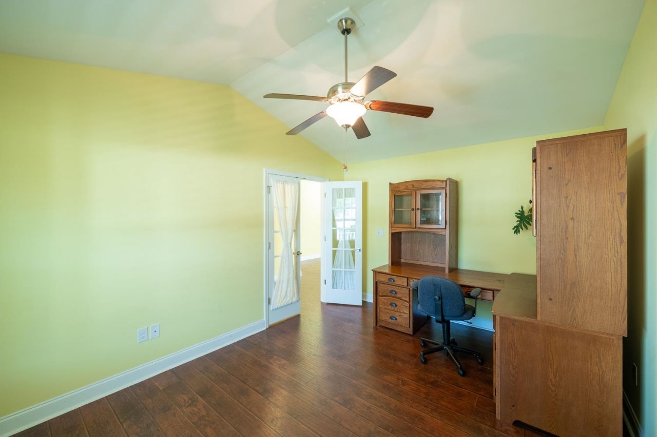 312 Marquis Ct. Photo 8