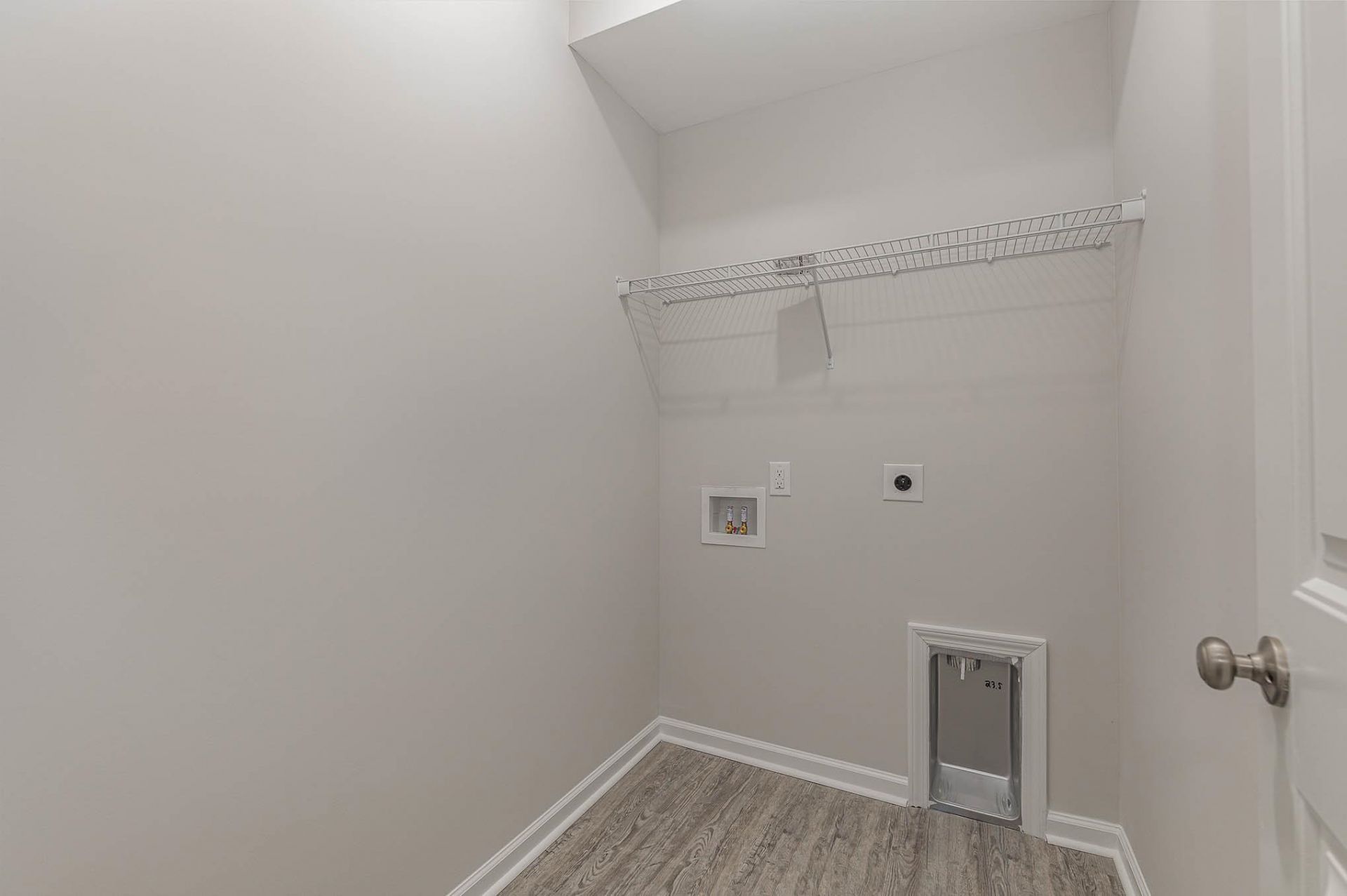 909 Woodside Dr.  Photo 24