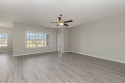 909 Woodside Dr.  photo 4