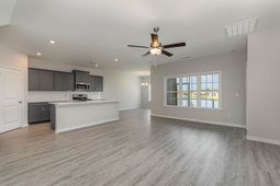 909 Woodside Dr.  photo 4