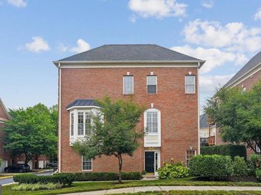 47761 SCOTSBOROUGH SQUARE, STERLING, VA 20165