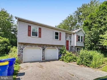 10 HITCHING POST CIRCLE, THOMASVILLE, PA 17364