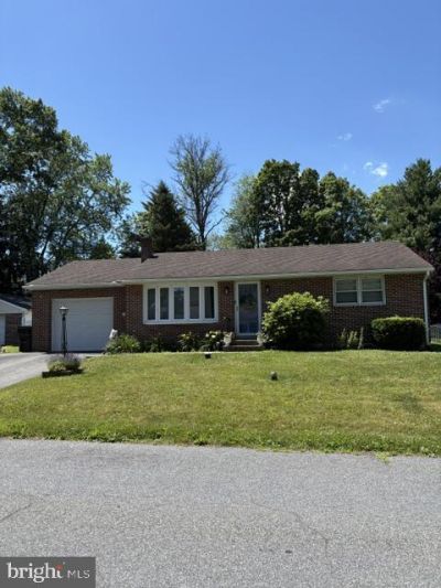96 Lindberg Ave., Pottstown, PA 19465 Main Photo