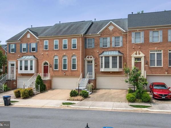 1782 DAWSON STREET, VIENNA, VA 22182