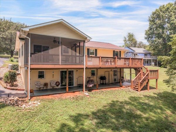 106 Club House DR, Moneta, VA 24121