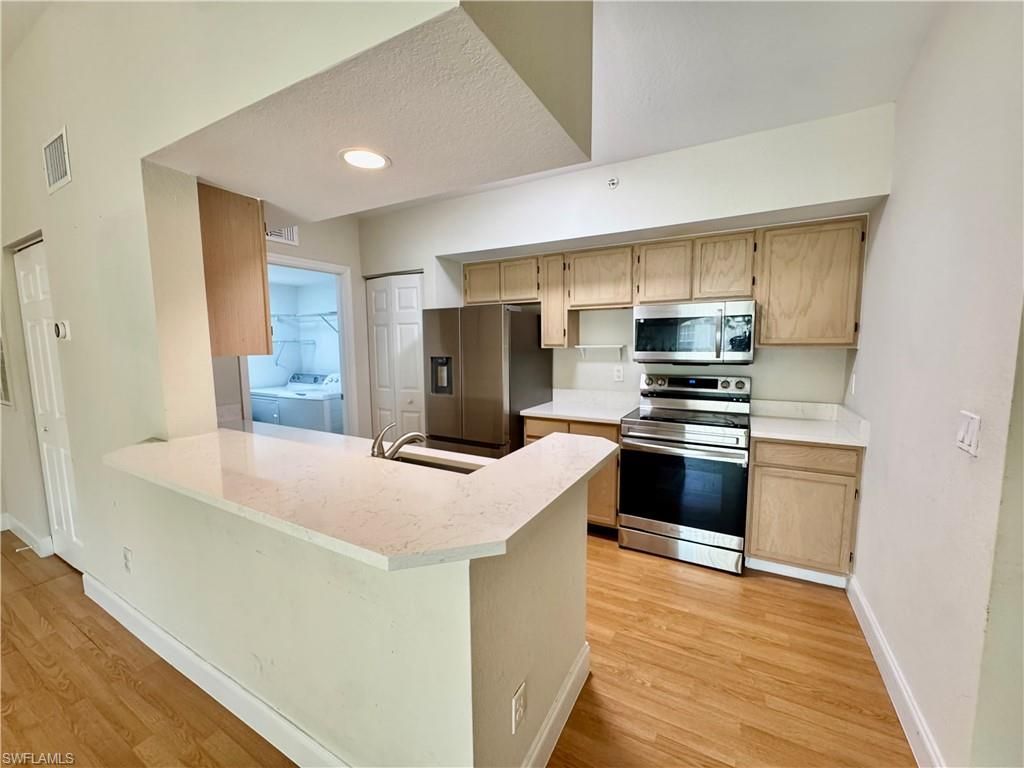 4620 Saint Croix Ln, Unit 932, Naples, FL 34109 Photo