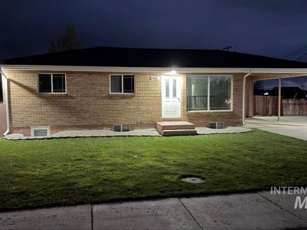 905 15th Drive, Rupert, ID 83350