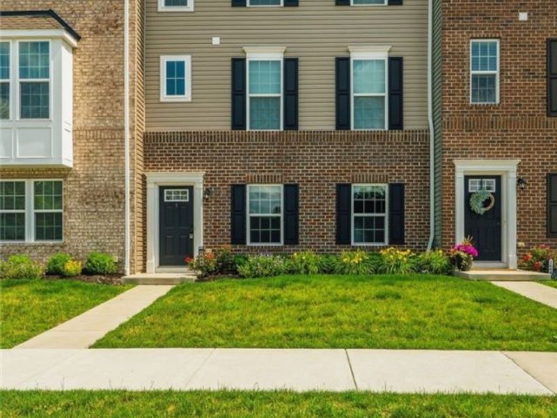1666 N Eckert Lane, Akron, OH 44313 Photo 7